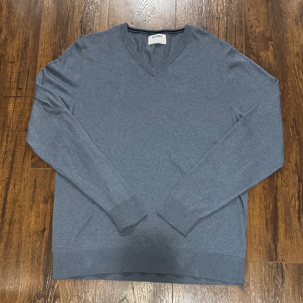 Old Navy Men's Blue V-Neck Sweater